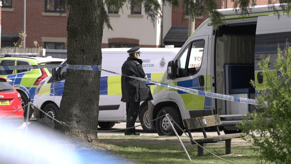 Stafford, UK: 17yrs Boy Pleads Guilty to Attempted Murder After Golf Course Stabbing.